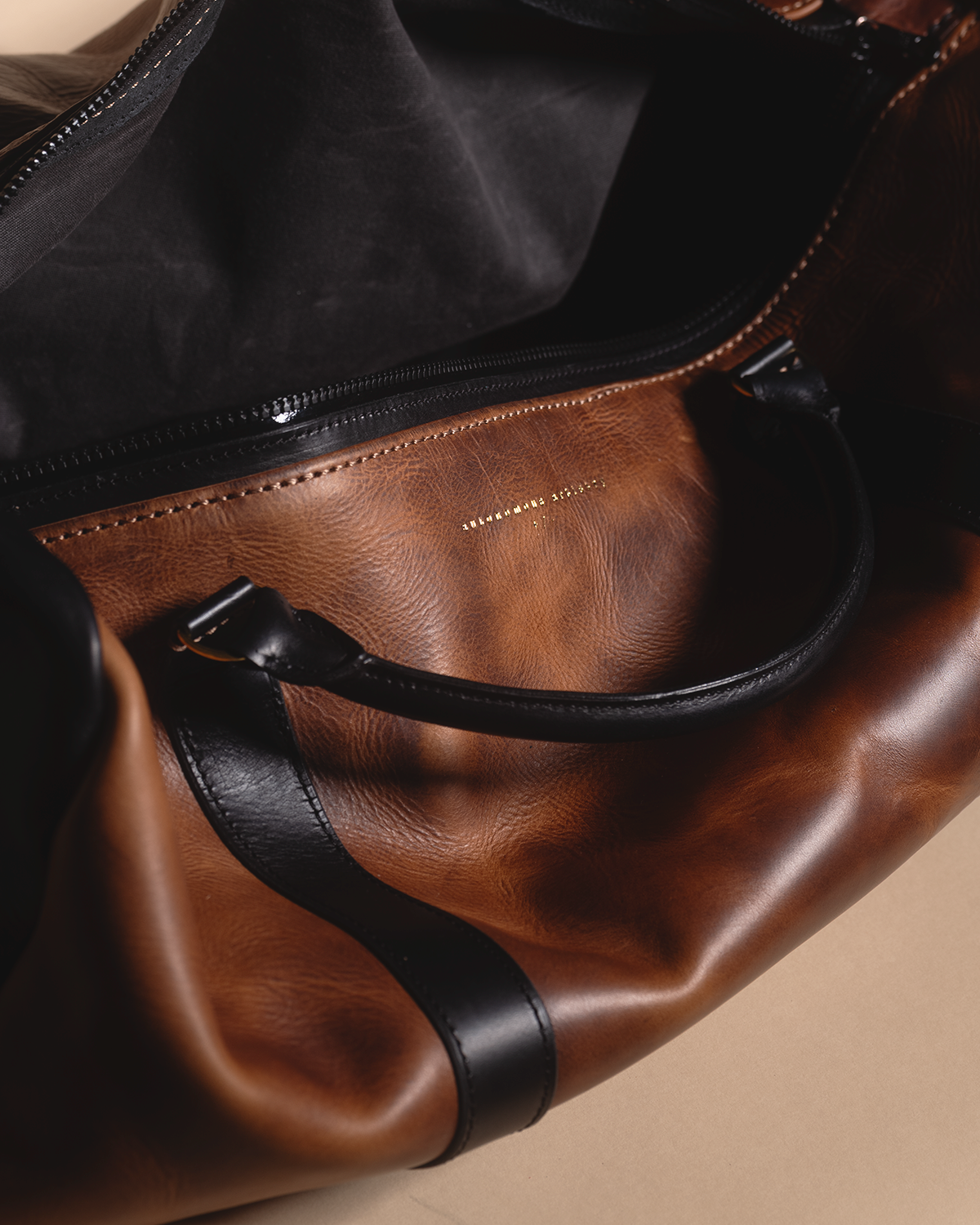 "Lone Star" duffle brown