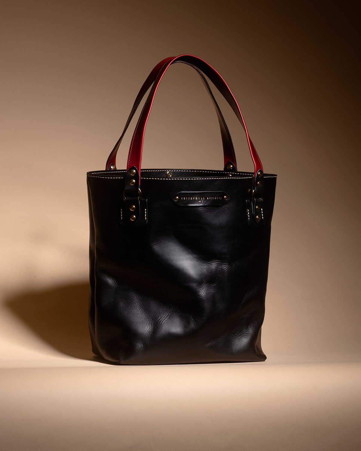 "The Echo" black