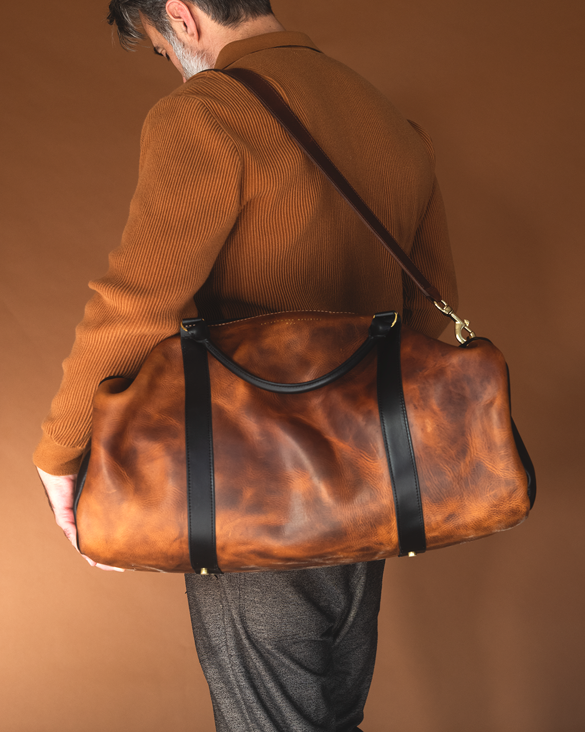 "Lone Star" duffle brown