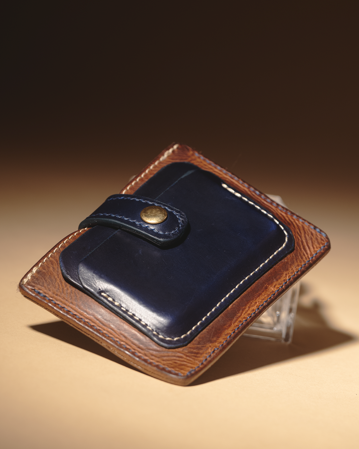 "COMPASS" card keeper