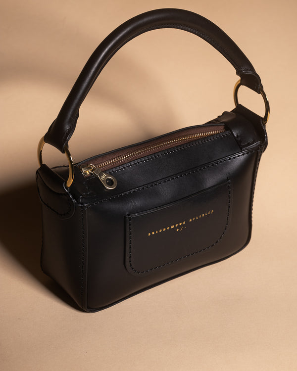 "THE MOSH" black
